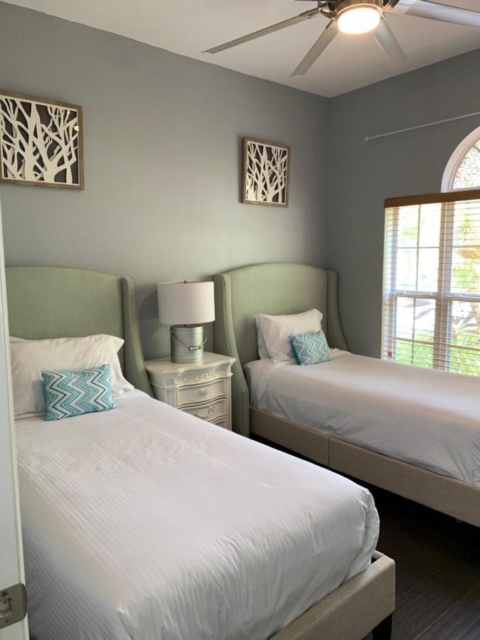 Paradise Heated Pool Home Near Img And Siesta Key Beach Bradenton Bagian luar foto