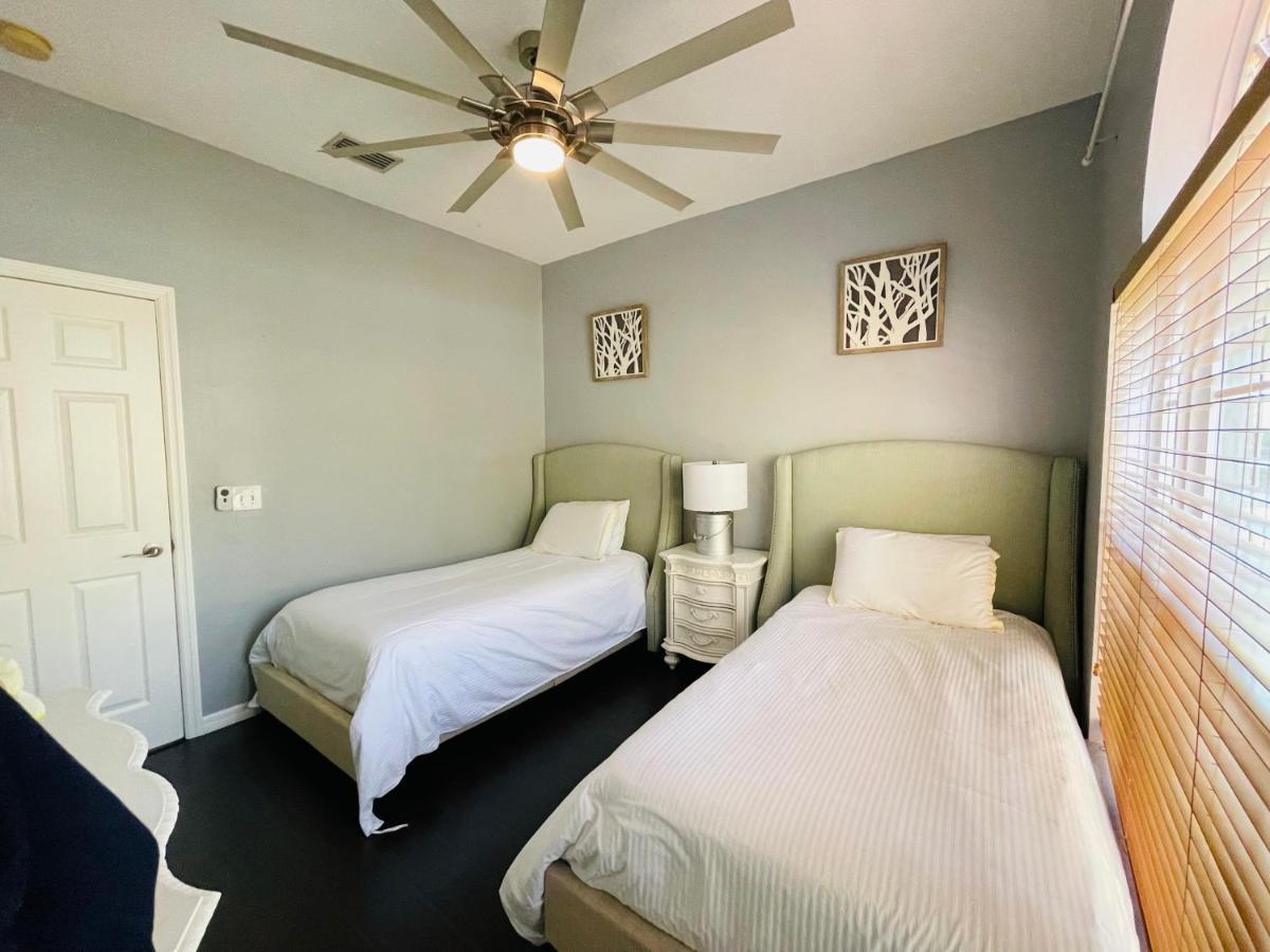 Paradise Heated Pool Home Near Img And Siesta Key Beach Bradenton Bagian luar foto